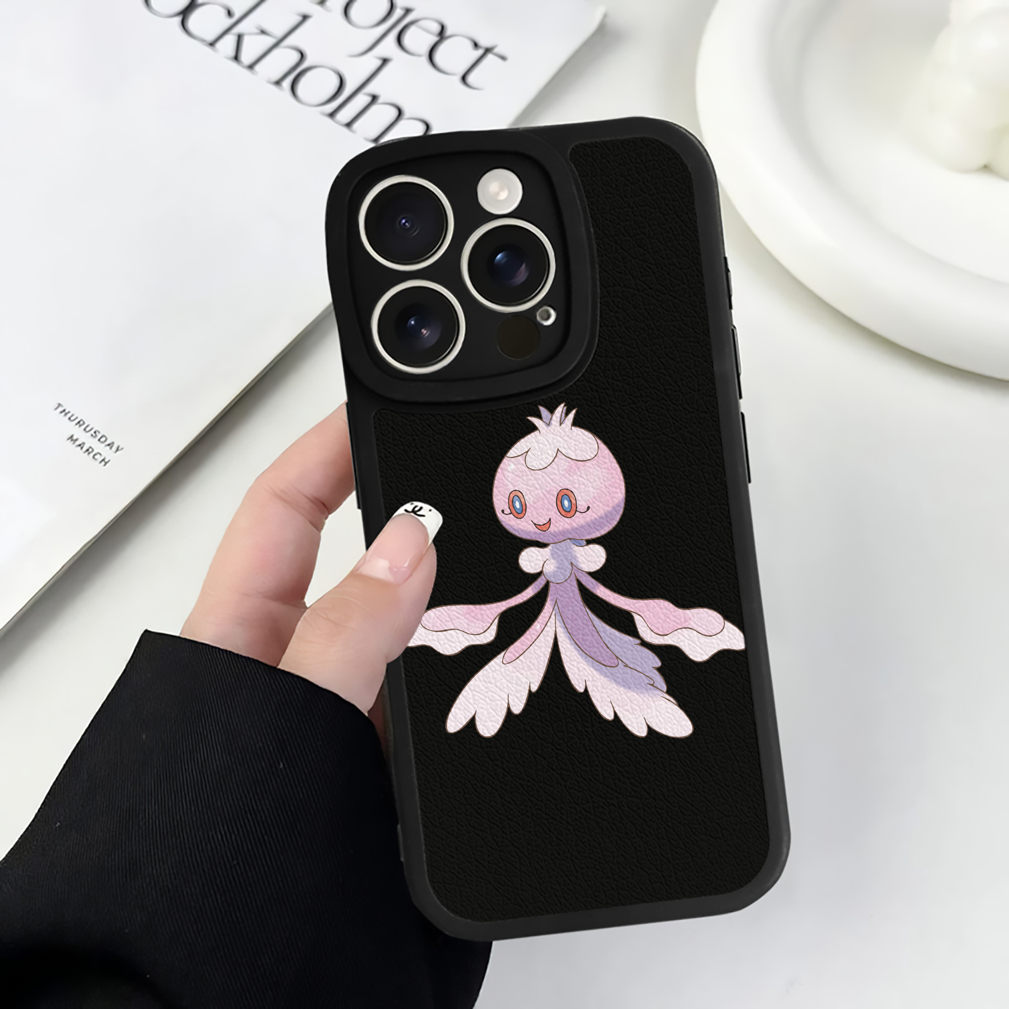 （画像用） ポケットモンスター Pokémon 【iPhone 16シリーズ対応】シリコンスマホケース（レザー調） 材質：シリコン